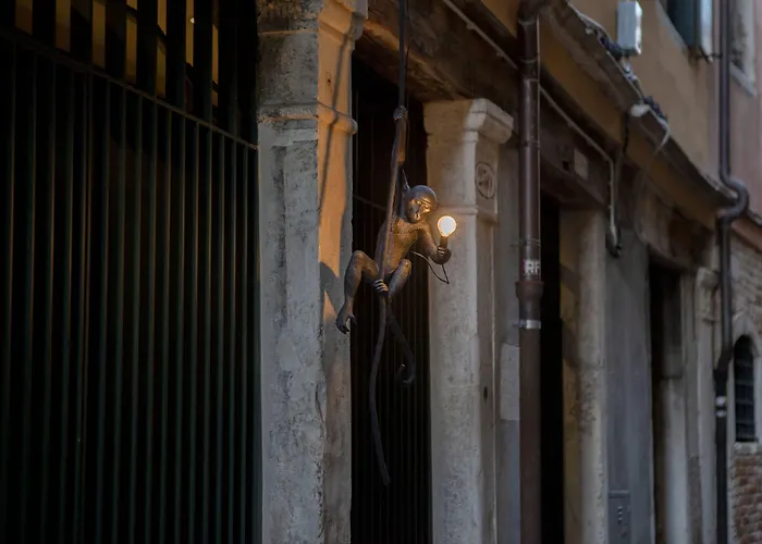 Ca' della Scimmia - Rialto - Venice